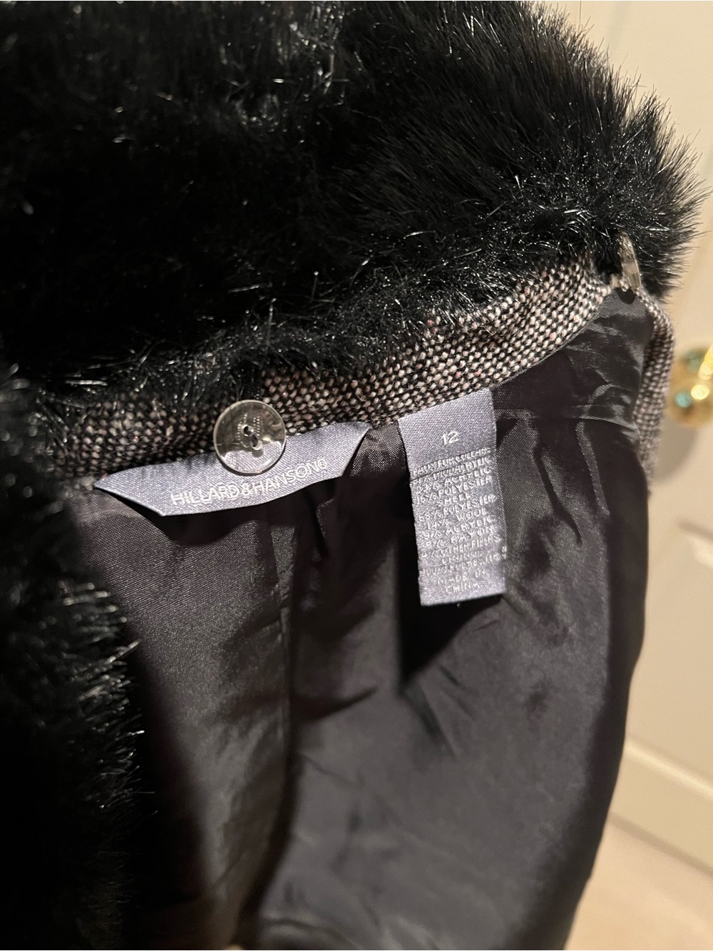 Women's Tweed Jacket with Removable Faux Fur Collar - Picture 7 of 10